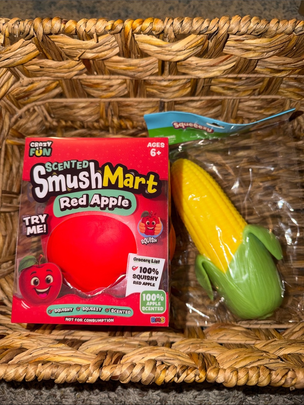 SmushMart Scented Red Apple & Squeeezy Corn Squishy Bundle